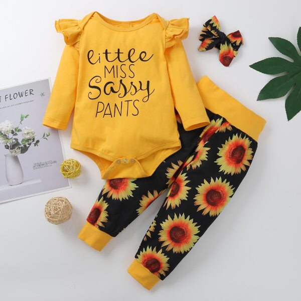 Baby Girl Slogan Graphic Ruffle Bodysuit & Sunflower Print Sweatpants & Headband, Multicolor
Baby Girl Slogan Graphic Ruffle Bodysuit & Sunflower Print Sweatpants & Headband, Multicolor