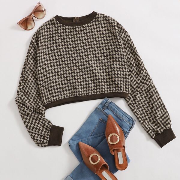Zipper Back Houndstooth Crop Pullover, Multicolor 
Zipper Back Houndstooth Crop Pullover, Multicolor