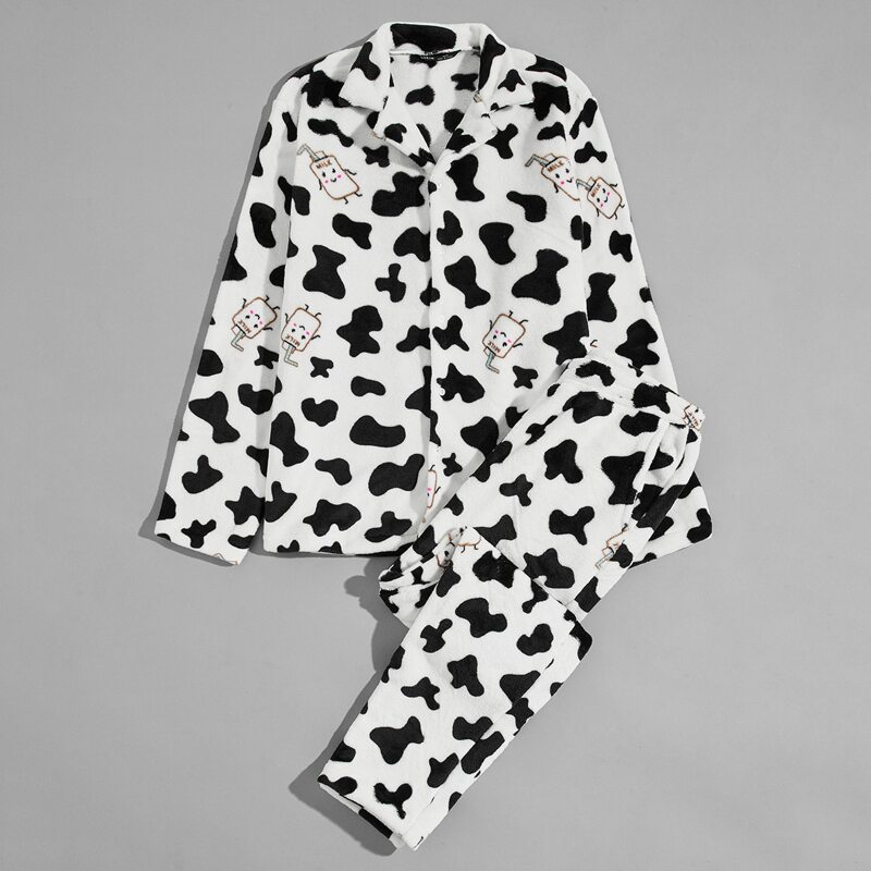 Guys Buttoned Placket Cartoon & Cow Pattern Teddy Top & Pants PJ Set, Black and white
Guys Buttoned Placket Cartoon & Cow Pattern Teddy Top & Pants PJ Set, Black and white