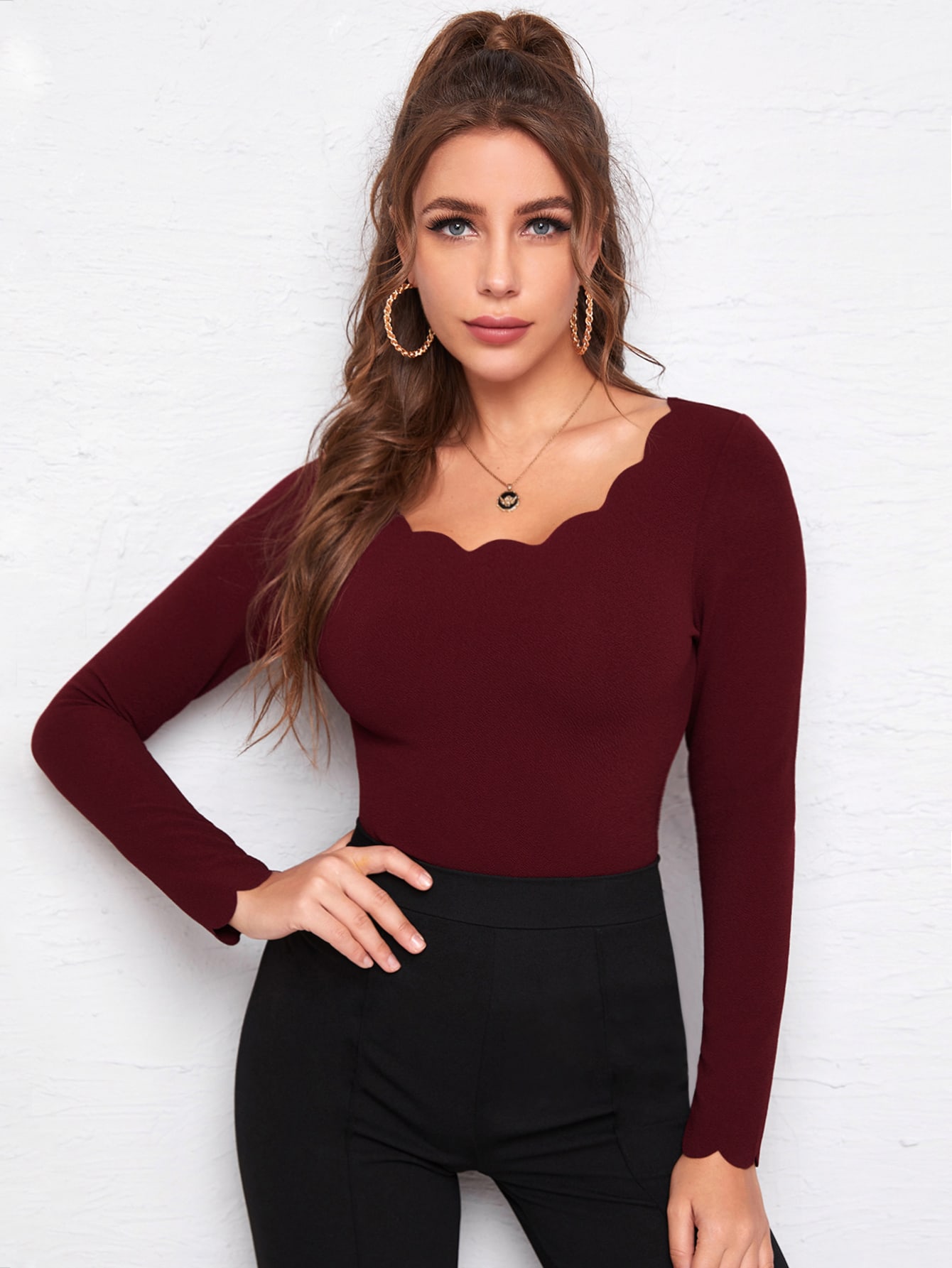 Scallop Edge Solid Top