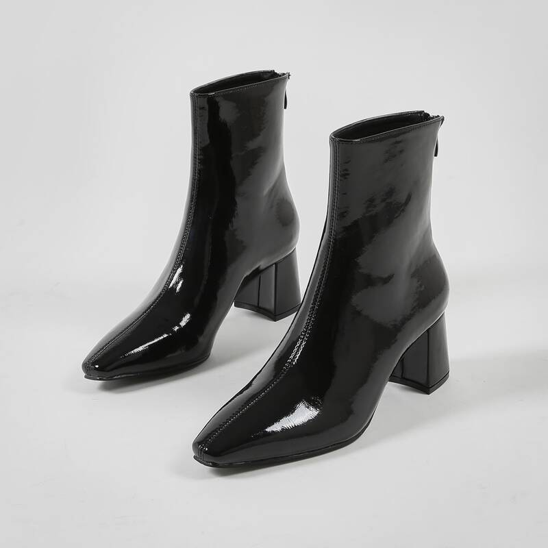 Square Toe Patent Leather Chunky Heeled Boots, Black 
Square Toe Patent Leather Chunky Heeled Boots, Black