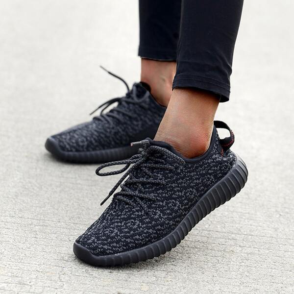 Men Lace-up Front Low Top Sneakers, Black