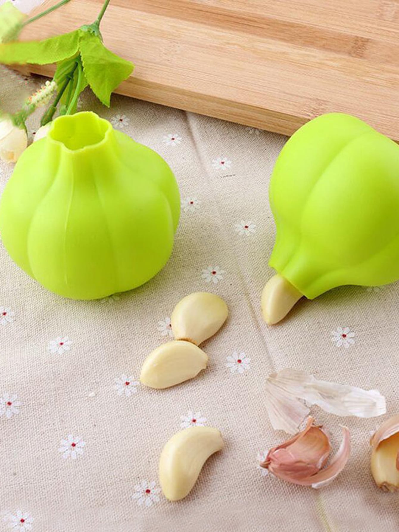 1pc Garlic Peeling Tool