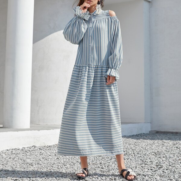 с оборками Полосатый Повседневный Арабская одежда, Синий и белый 
с оборками Полосатый Повседневный Арабская одежда, Синий и белый