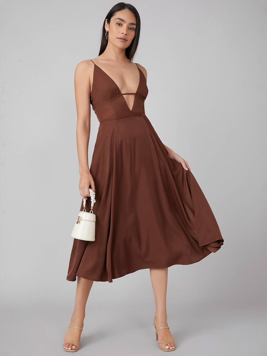SHEIN Vestido slip de cuello profundo de viscosa