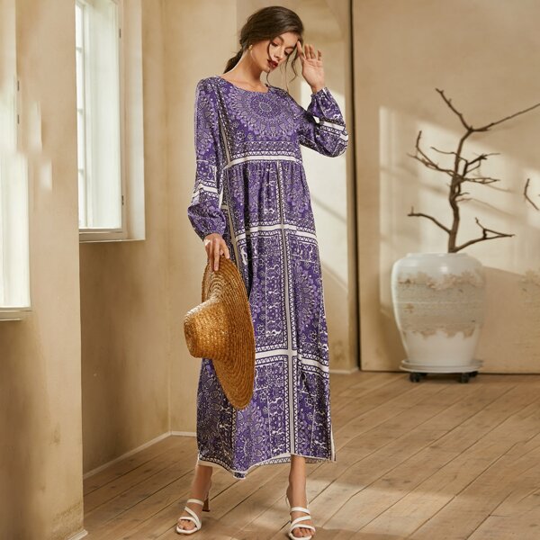 Платье с цветочным и геометрическим принтом, Пурпурный 
Платье с цветочным и геометрическим принтом, Пурпурный