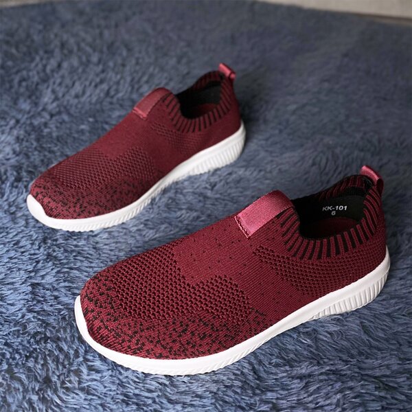 Minimalist Slip On Running Shoes, Burgundy