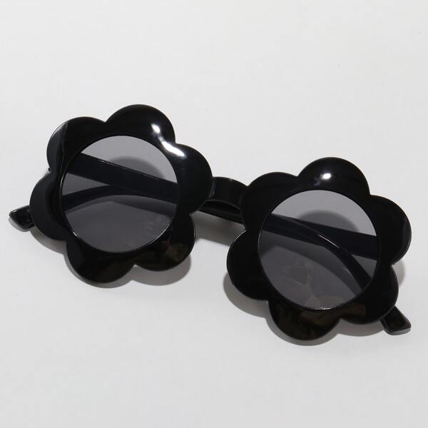 Toddler Girls Flower Shaped Frame Sunglasses, Black
Toddler Girls Flower Shaped Frame Sunglasses, Black