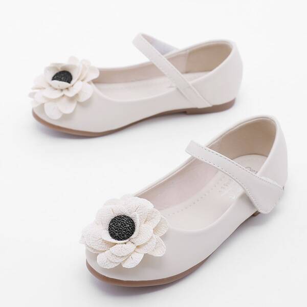 Girls Floral Decor Flats, White
Girls Floral Decor Flats, White