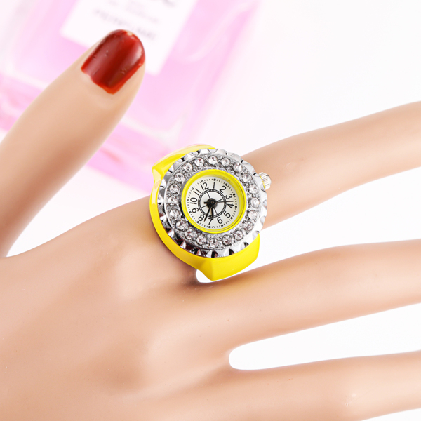 Rhinestone Decor Ring Watch