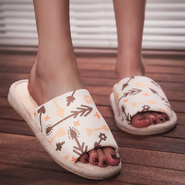 Floral Graphic Bedroom Slippers, Beige