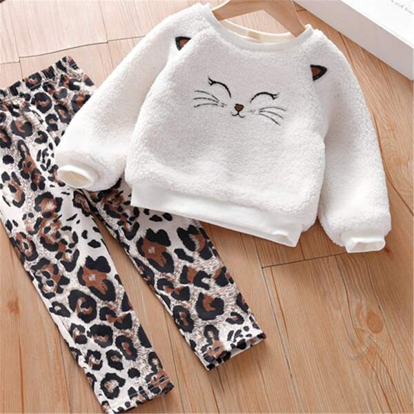 Toddler Girls Cartoon Embroidery Raglan Sleeve Teddy Pullover & Leopard Leggings, Multicolor
Toddler Girls Cartoon Embroidery Raglan Sleeve Teddy Pullover & Leopard Leggings, Multicolor