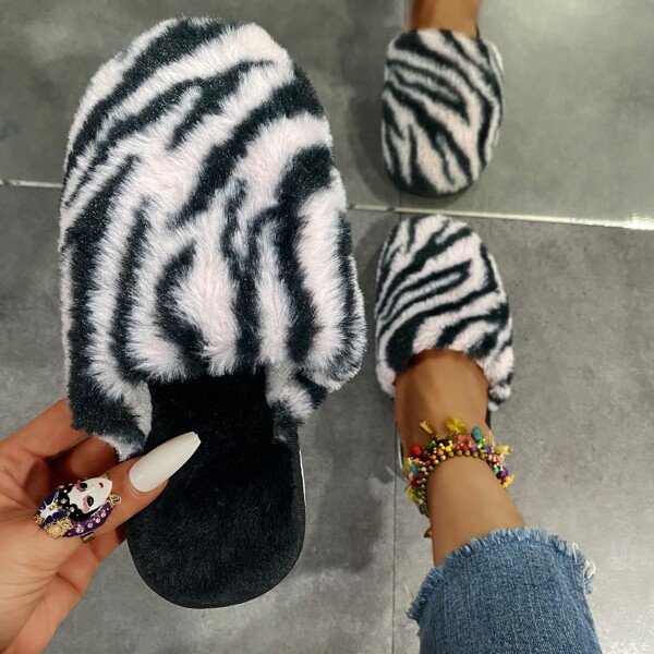 Zebra Striped Pattern Fluffy Slippers, Pink