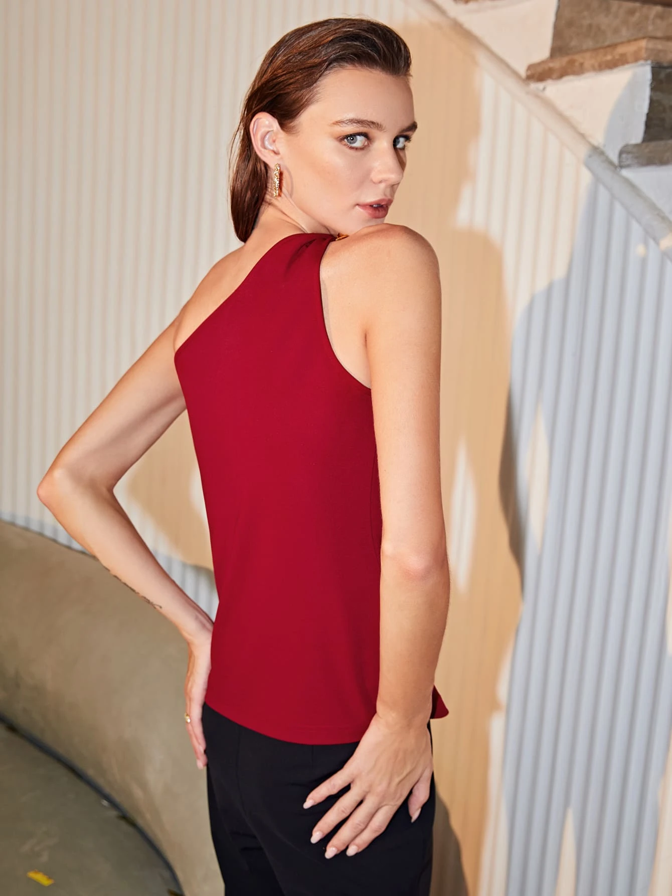 MOTF PREMIUM Top asymétrique à chaîne