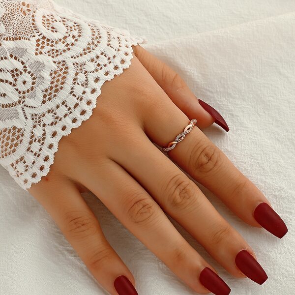 Zircon Decor Twist Ring, Gold