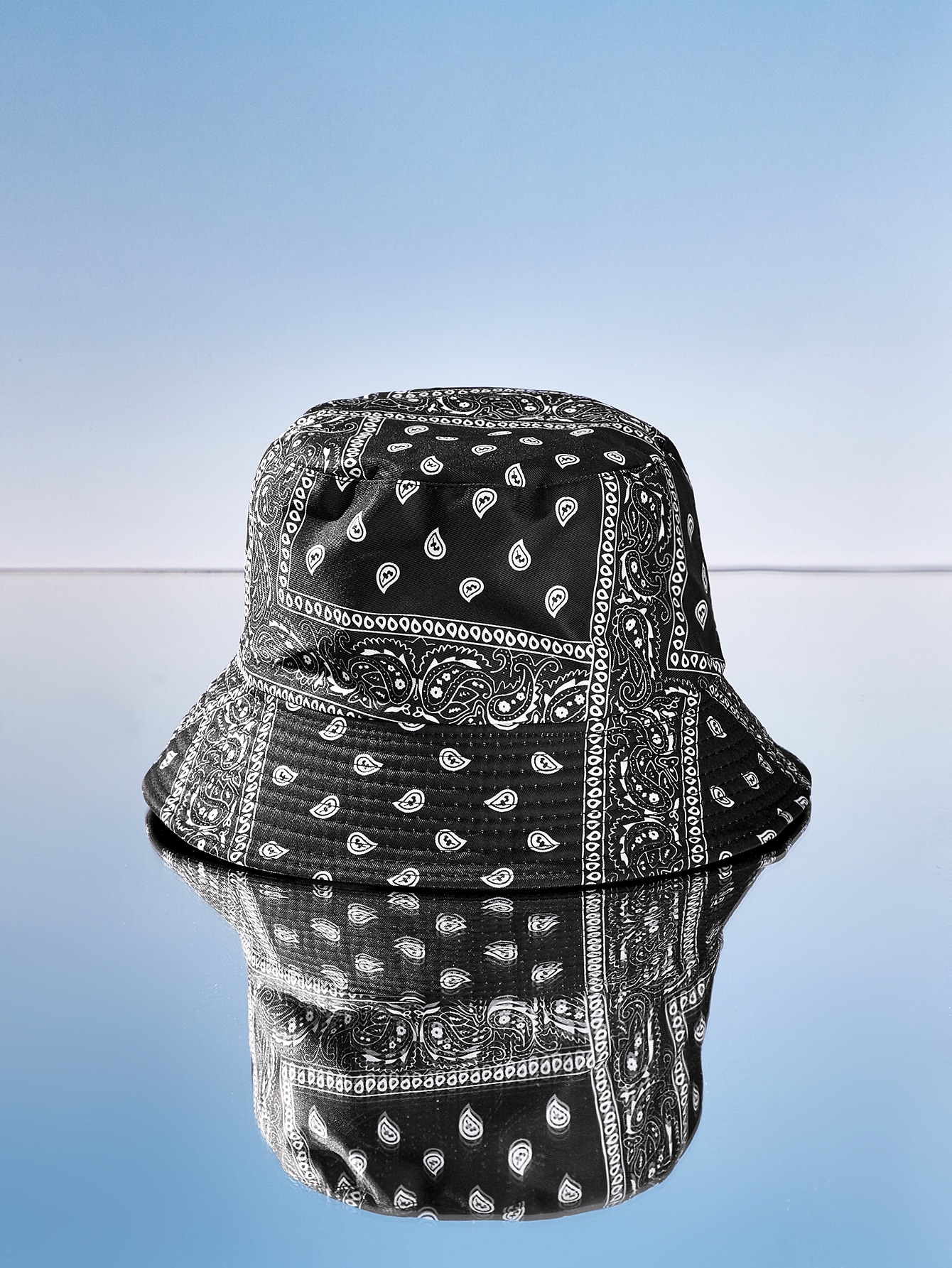 ROMWE Paisley Print Bucket Hat