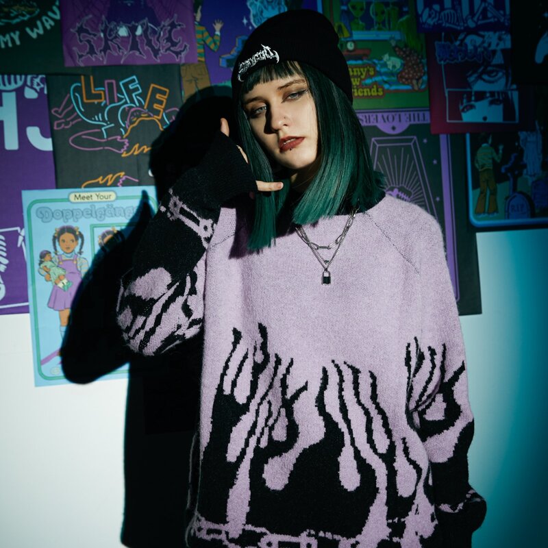 Graphic Raglan Sleeve Sweater, Lilac purple 
Graphic Raglan Sleeve Sweater, Lilac purple