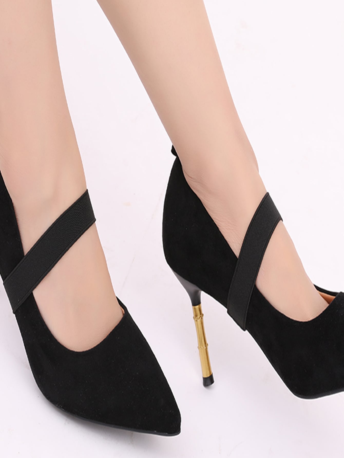 minimalist shoe store