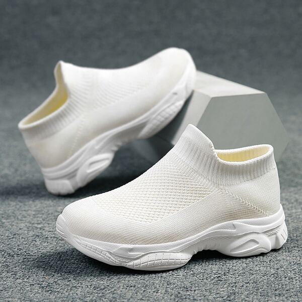Girls Minimalist Slip On Knit Sneakers, White
