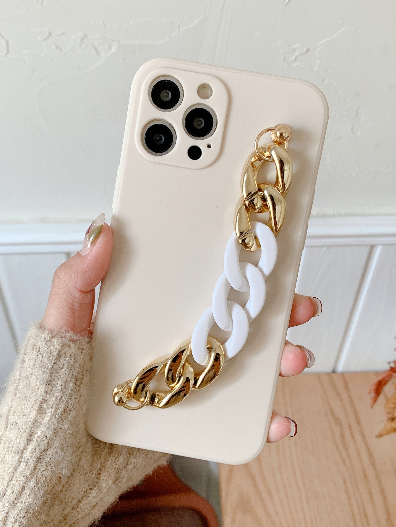 Plain Phone Case With Chain Hand Strap