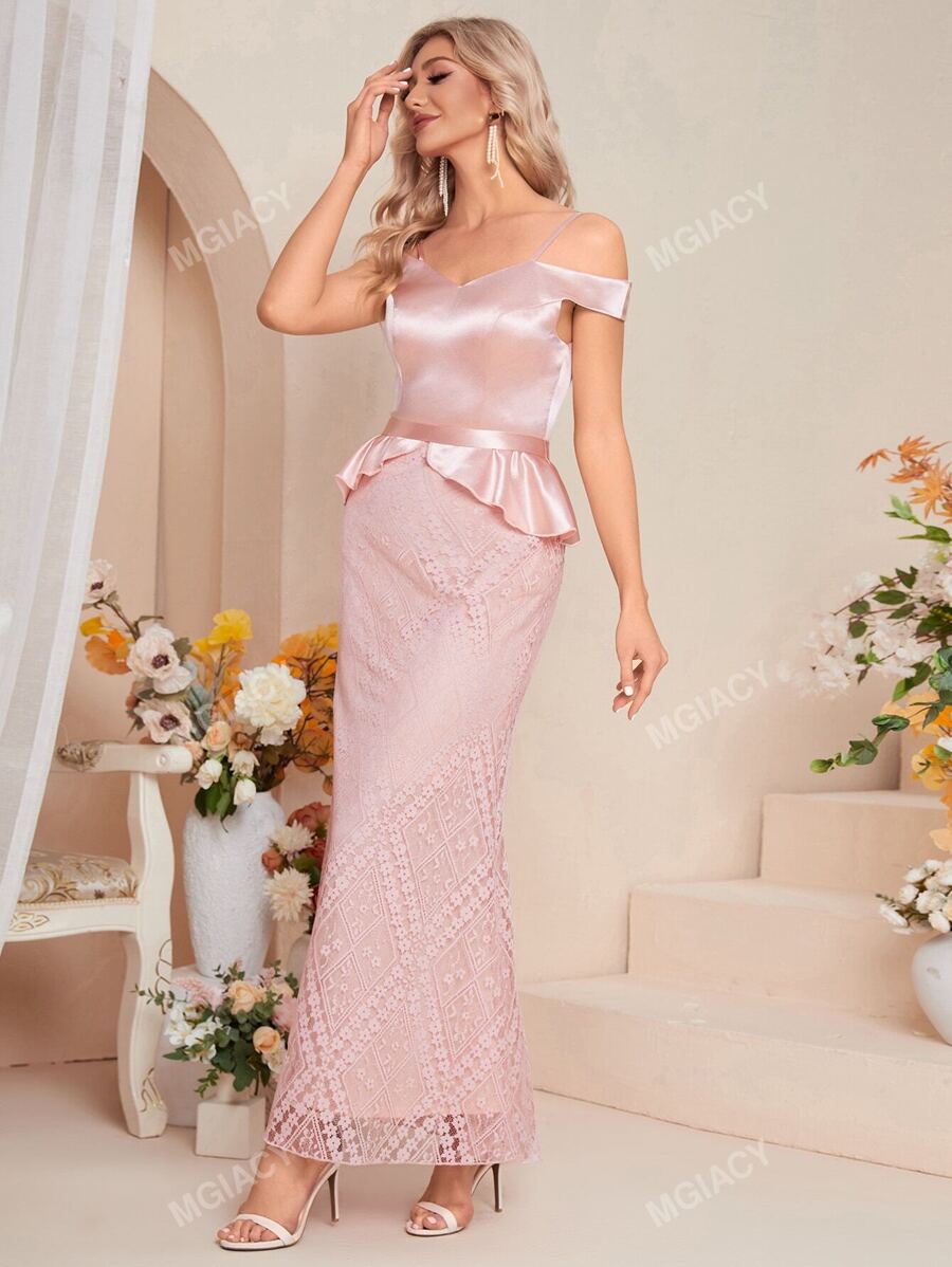 Abito da damigella d'onore con spalle scoperte peplum pizzo