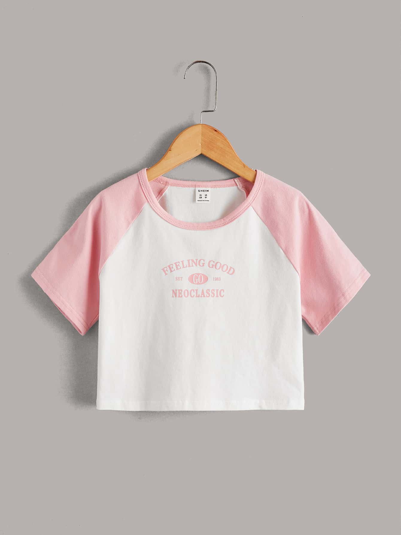 SHEIN Camiseta De Manga Raglan Contrastante Com Bloco De Cor Fofo E Impressão De Letras Para Garotas Pré-adolescentes