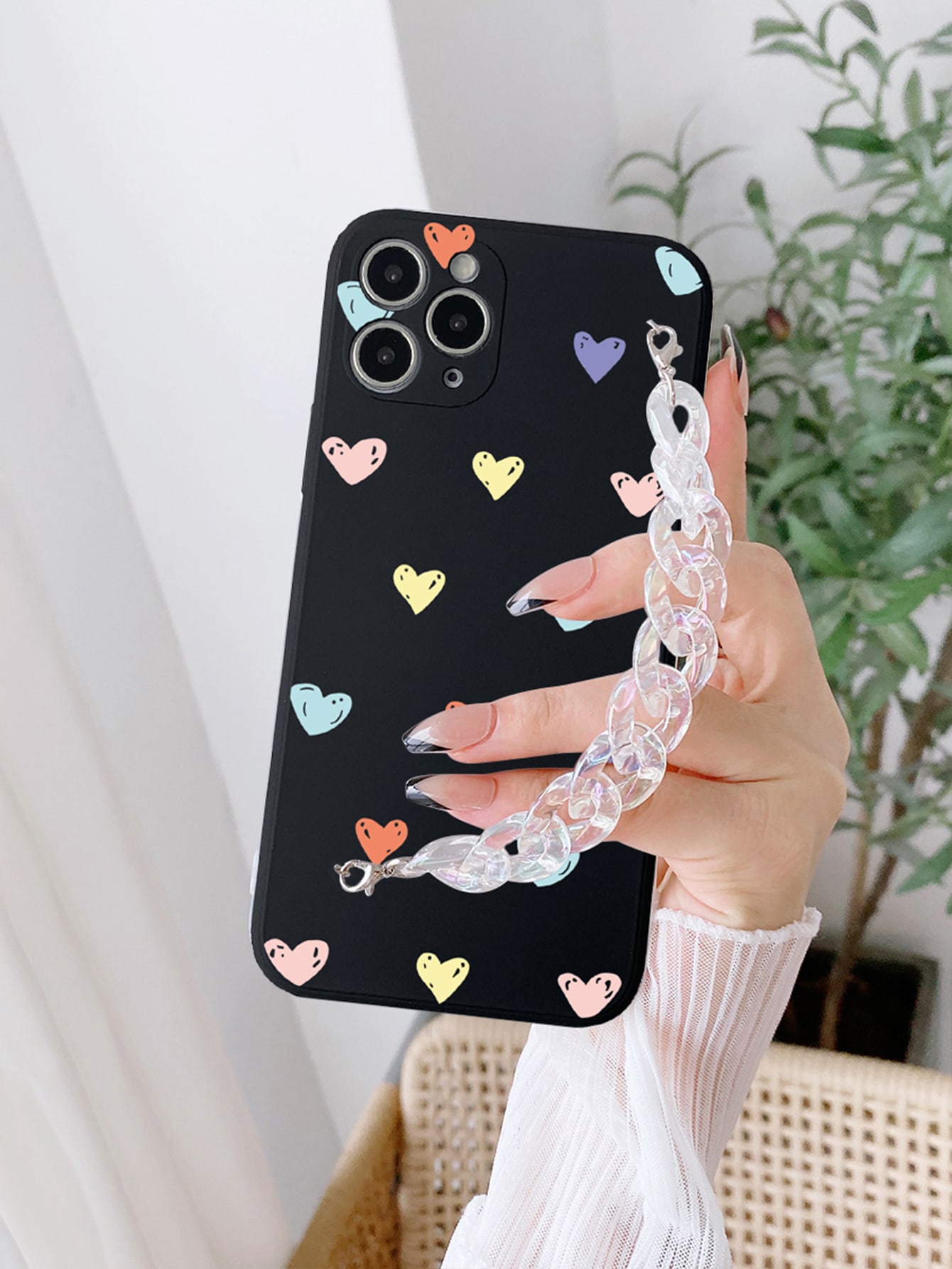 Heart Pattern Phone Case With Chain Hand Strap