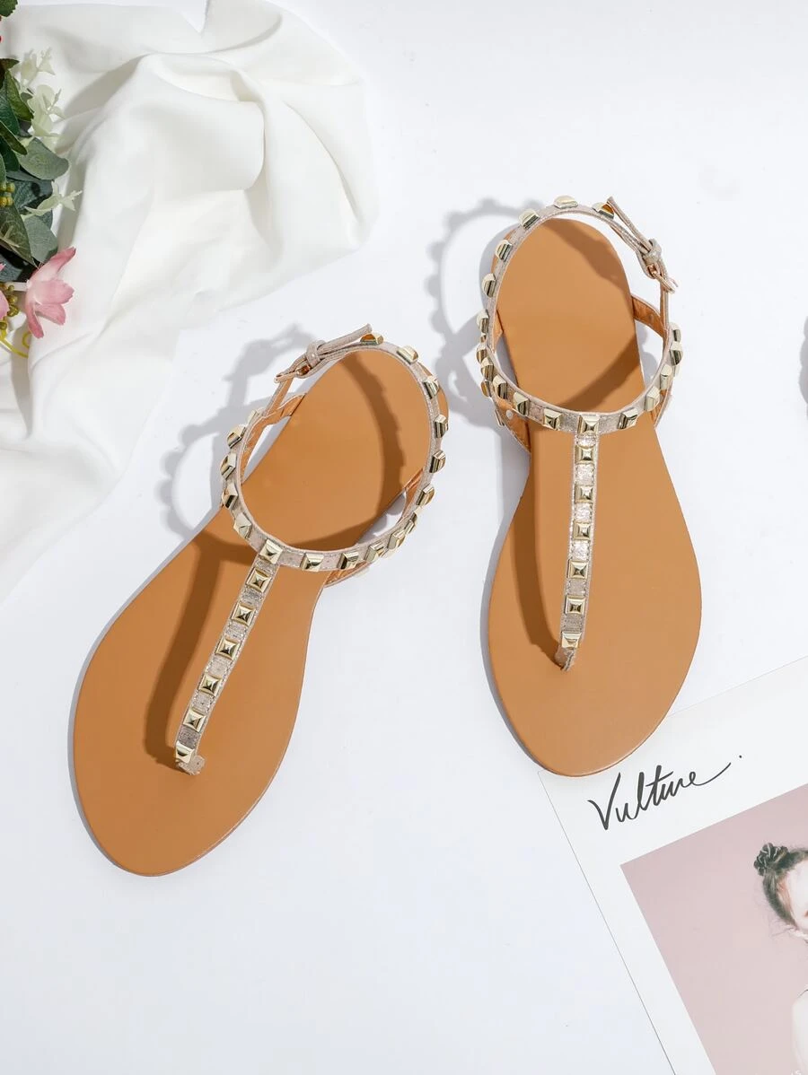 Sandalias planas con correa en T para exteriores de moda para mujer, sandalias planas con poste con decoración de tachuelas