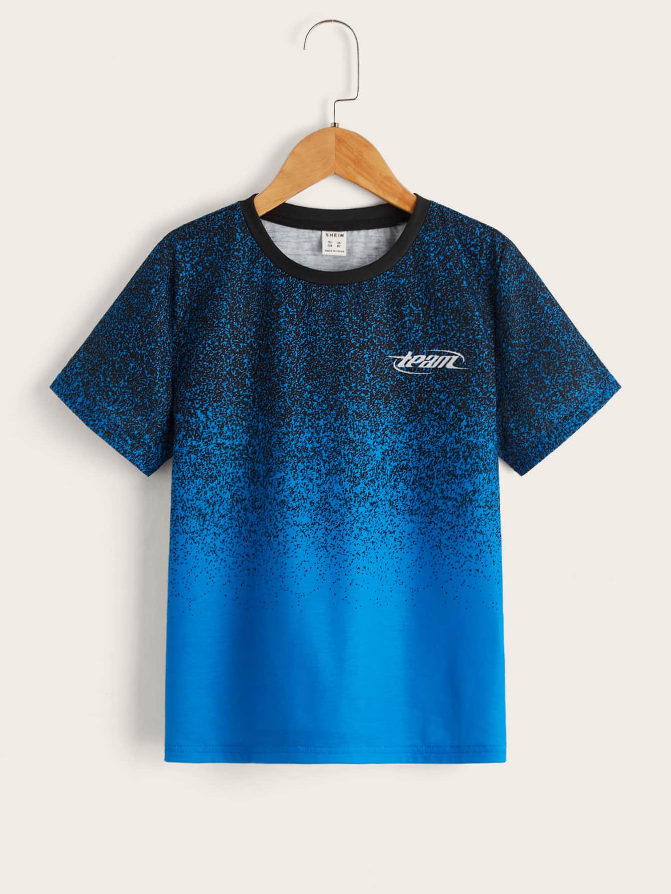 SHEIN Camiseta esportiva de malha justa com decote redondo e manga curta para meninos pré-adolescentes com letras e gráficos ombré, verão