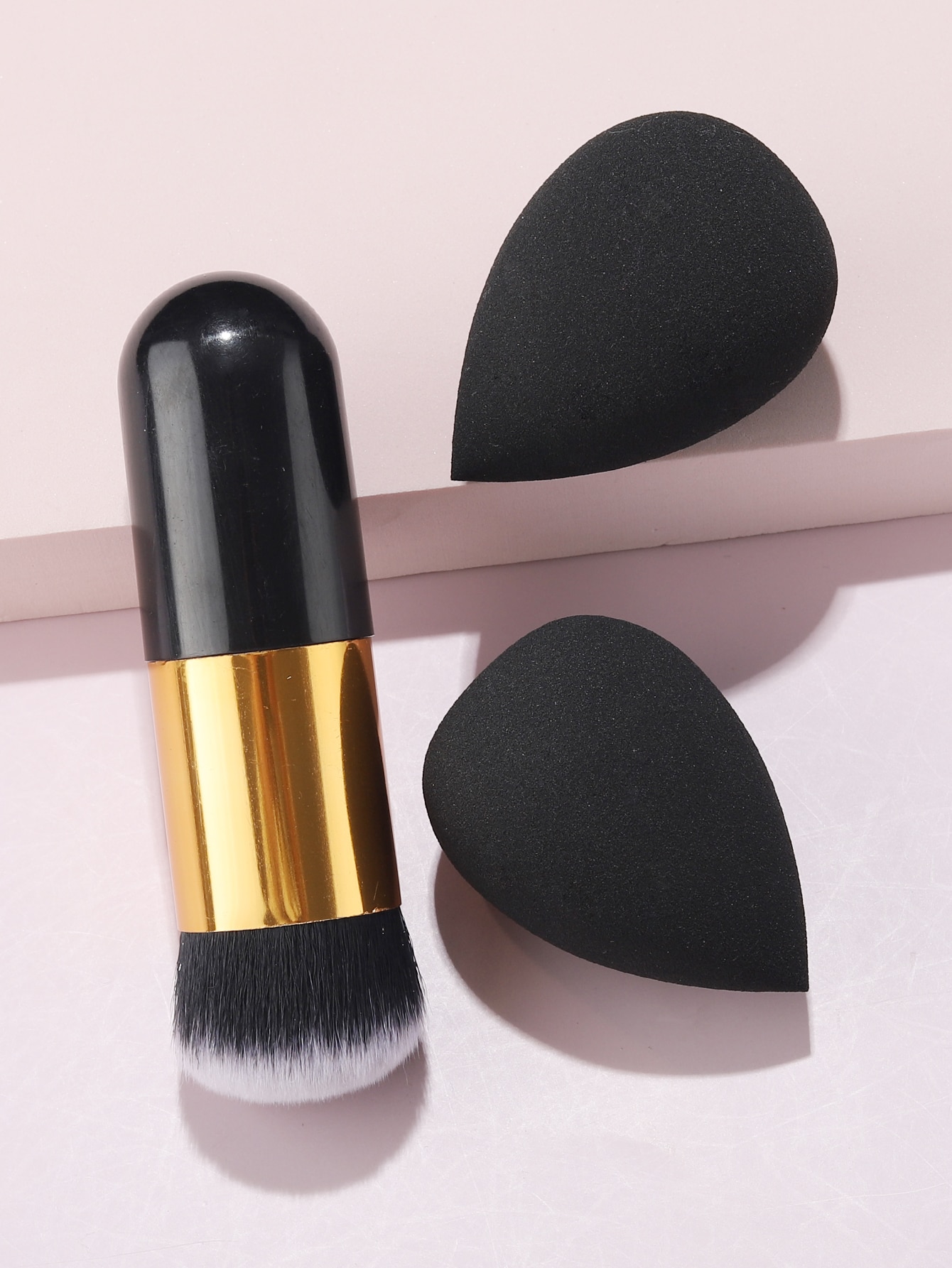 1pc Foundation Brush Chubby Makeup Brush Kabuki Brush Travel Powder