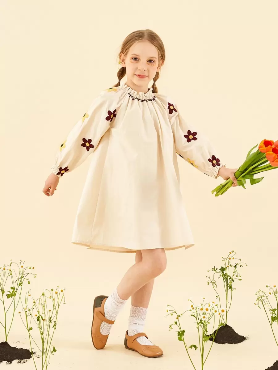Fete 1buc rochie cu mâneci lanternă cu broderie florală