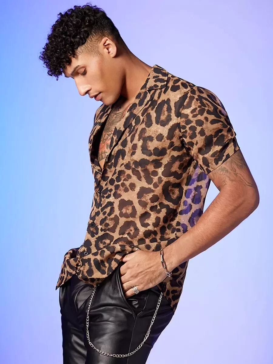FeverCity Camisa sexy de leopardo para hombres con cuello de solapa y botones, ideal para salir, regalo para novio