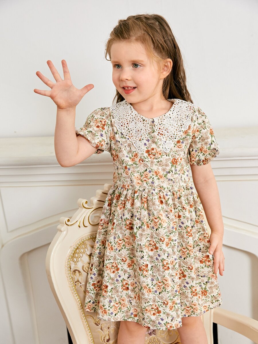 SHEIN Toddler Girls Floral Print Guipure Lace Statement Collar Puff Sleeve Dress