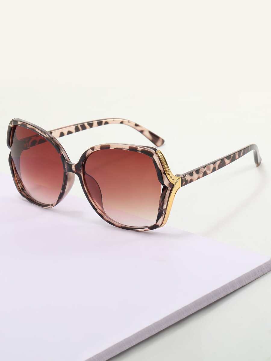 1pc Oval Plastic Frame Leopard Print Women Sunglasses, Gradient Color Hollow Design Retro Eyewear, Suitable For Summer Beach Travel Outfit For Summer Beach Vacation,Outdoor,Travel