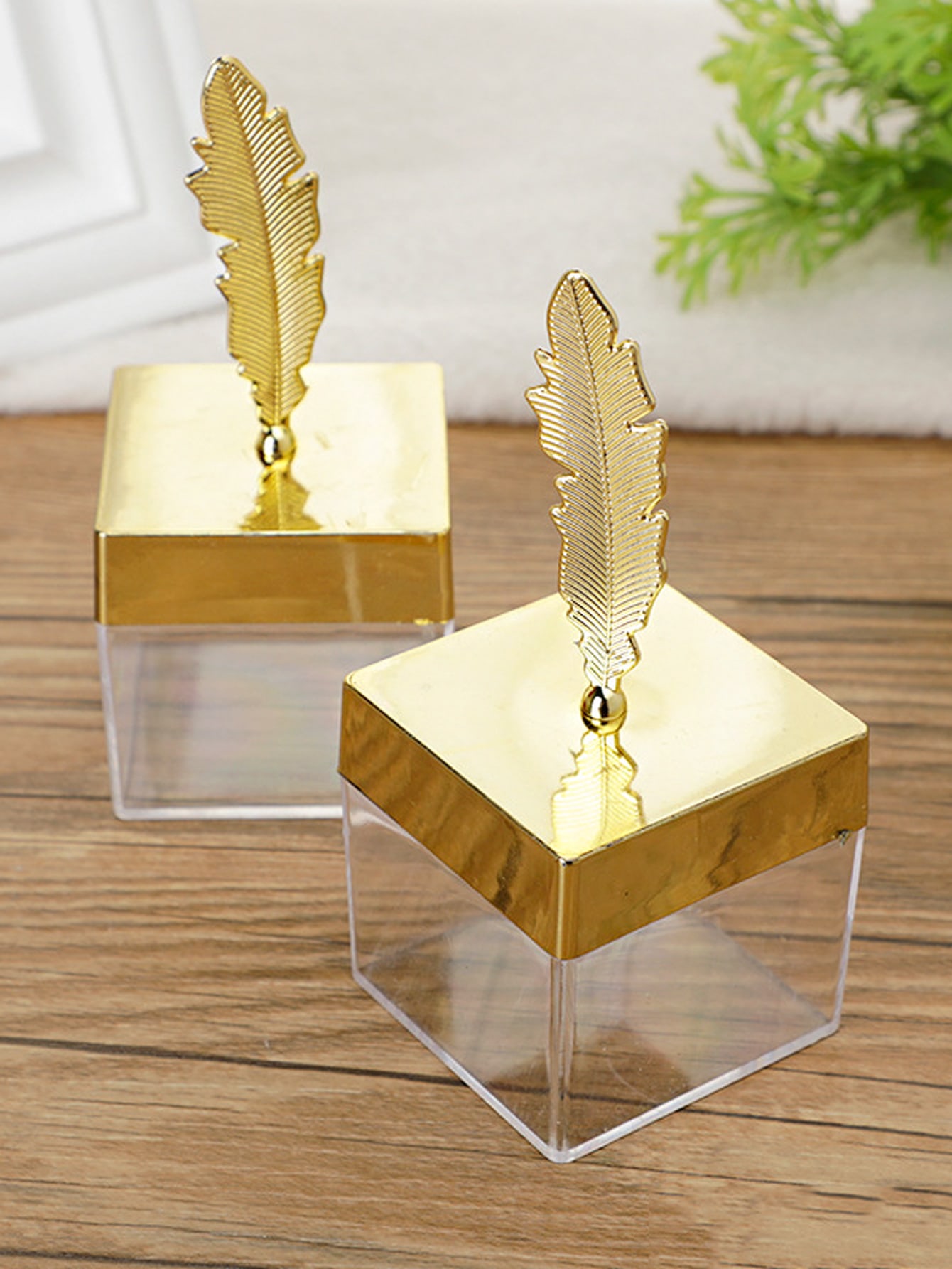 1pc Feather Decor Candy Box