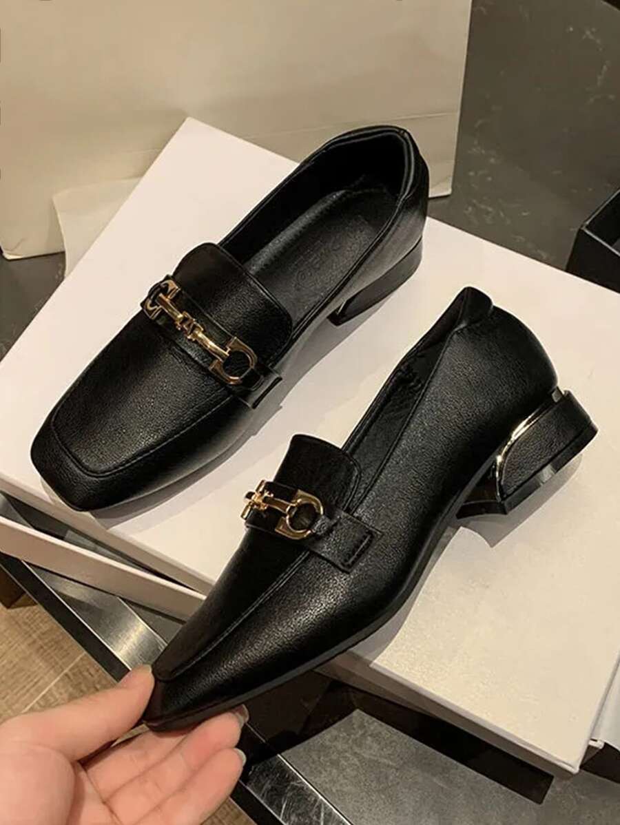Women Black Snaffle Decor Flats, Fashionable Square Toe Flat Loafers