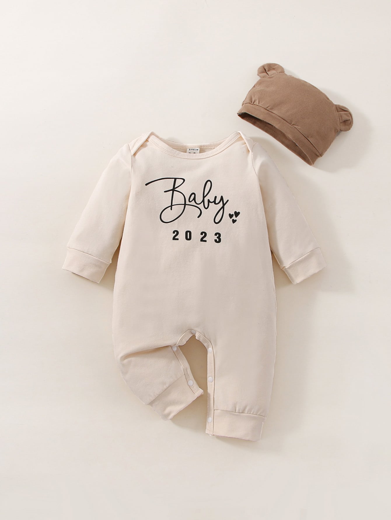 Newborn Baby Letter Graphic Jumpsuit & Hat