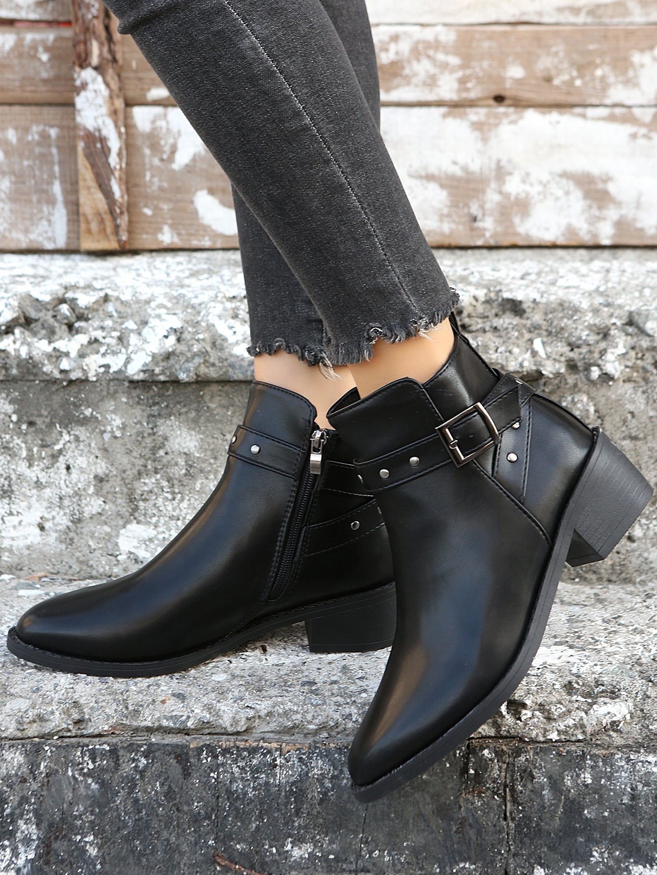 Studded & Buckle Decor Zip Side Boots