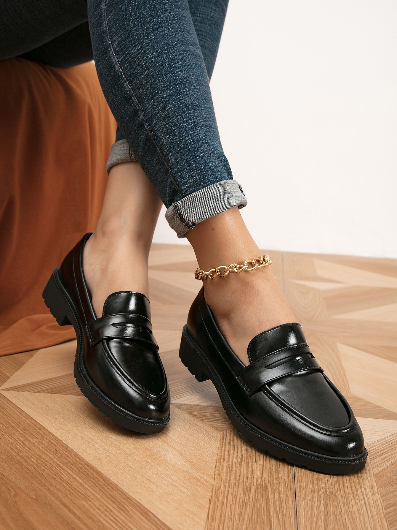 2025 Automne Femmes Plates-formes Minimalistes Noires, Élégantes Mocassins à Bout Rond