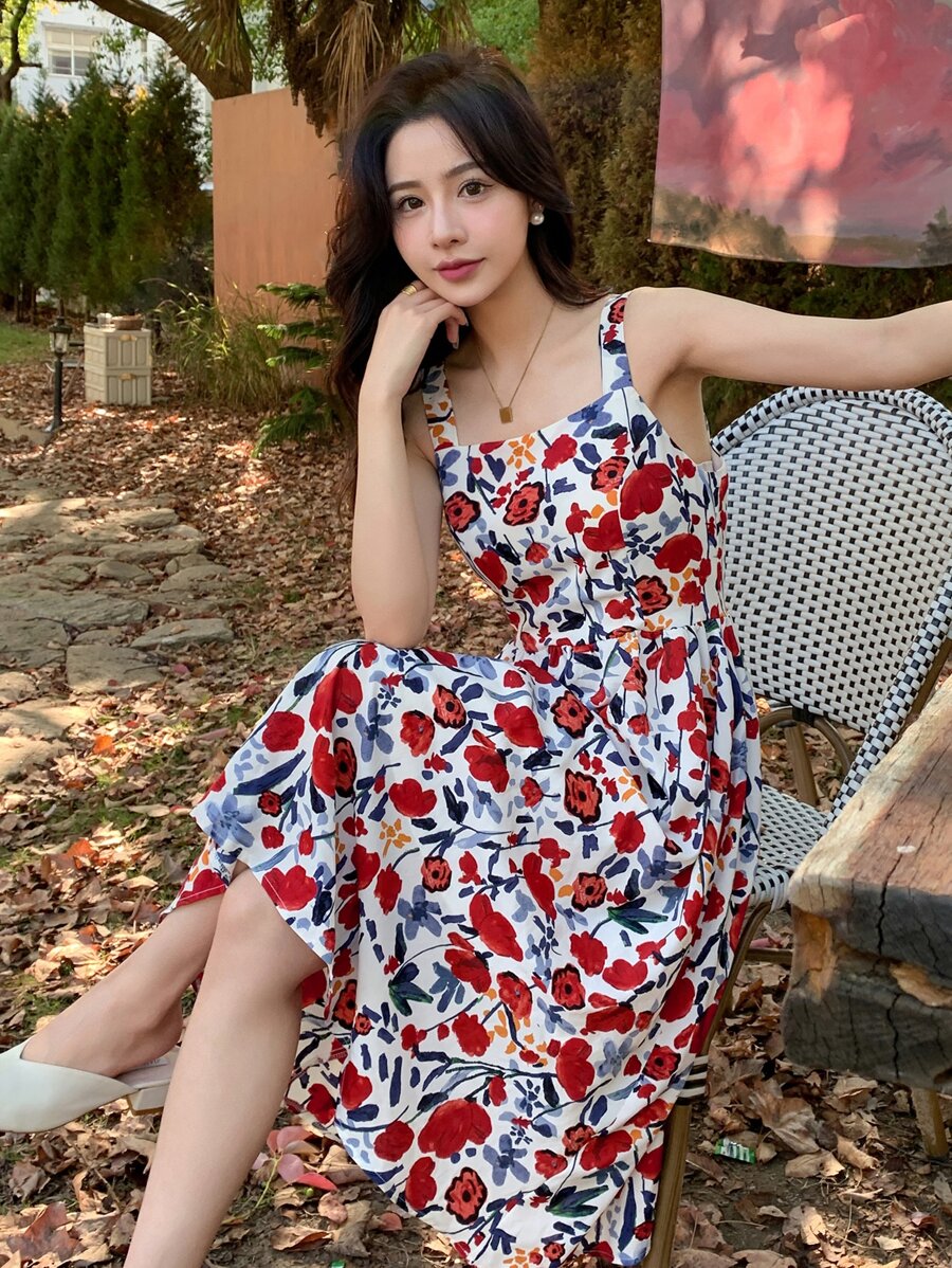 DAZY Kleid mit durchgehendem Blume Muster als Trägerkleid für den Sommer