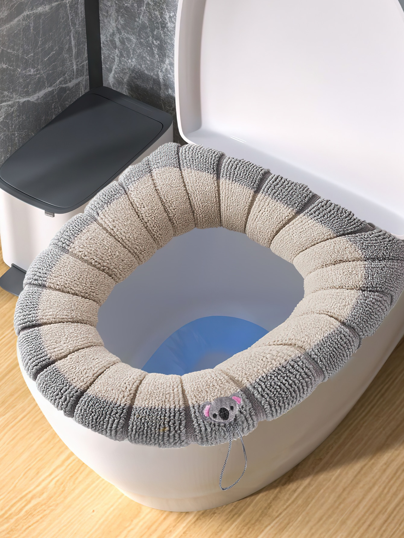 1pc Cartoon Koala Embroidered Fuzzy Toilet Seat Cover