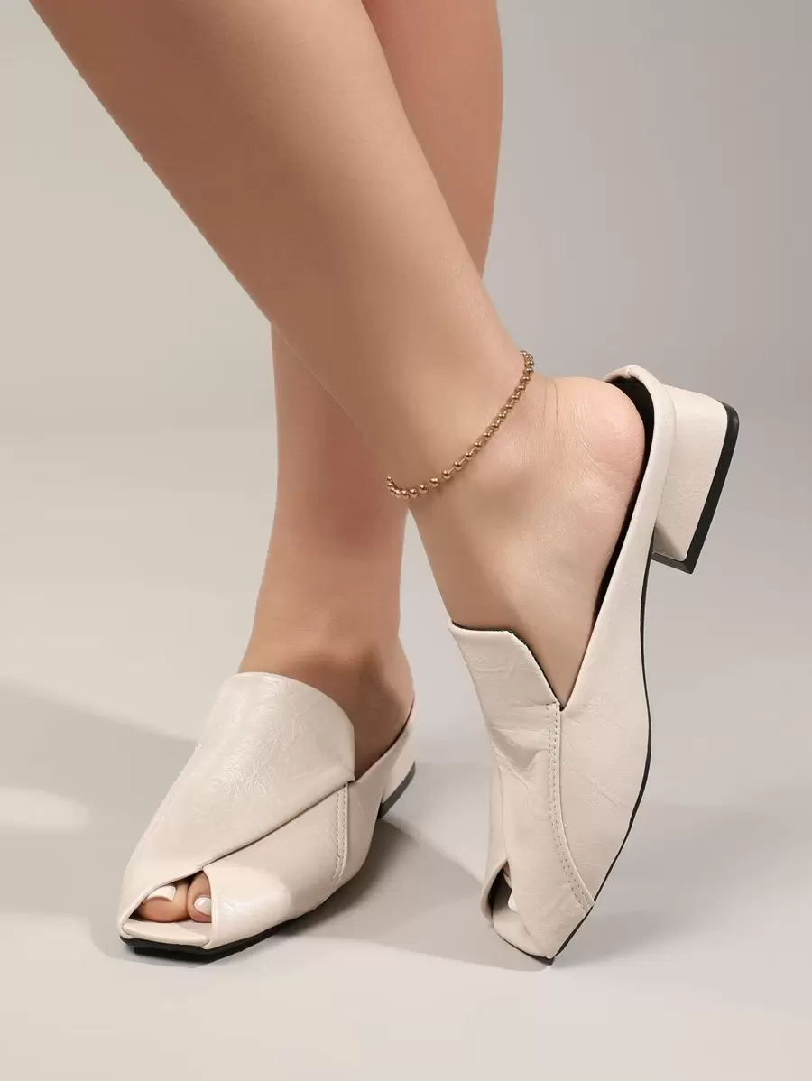 Sandalias planas con diseño de puntada con tacón grueso