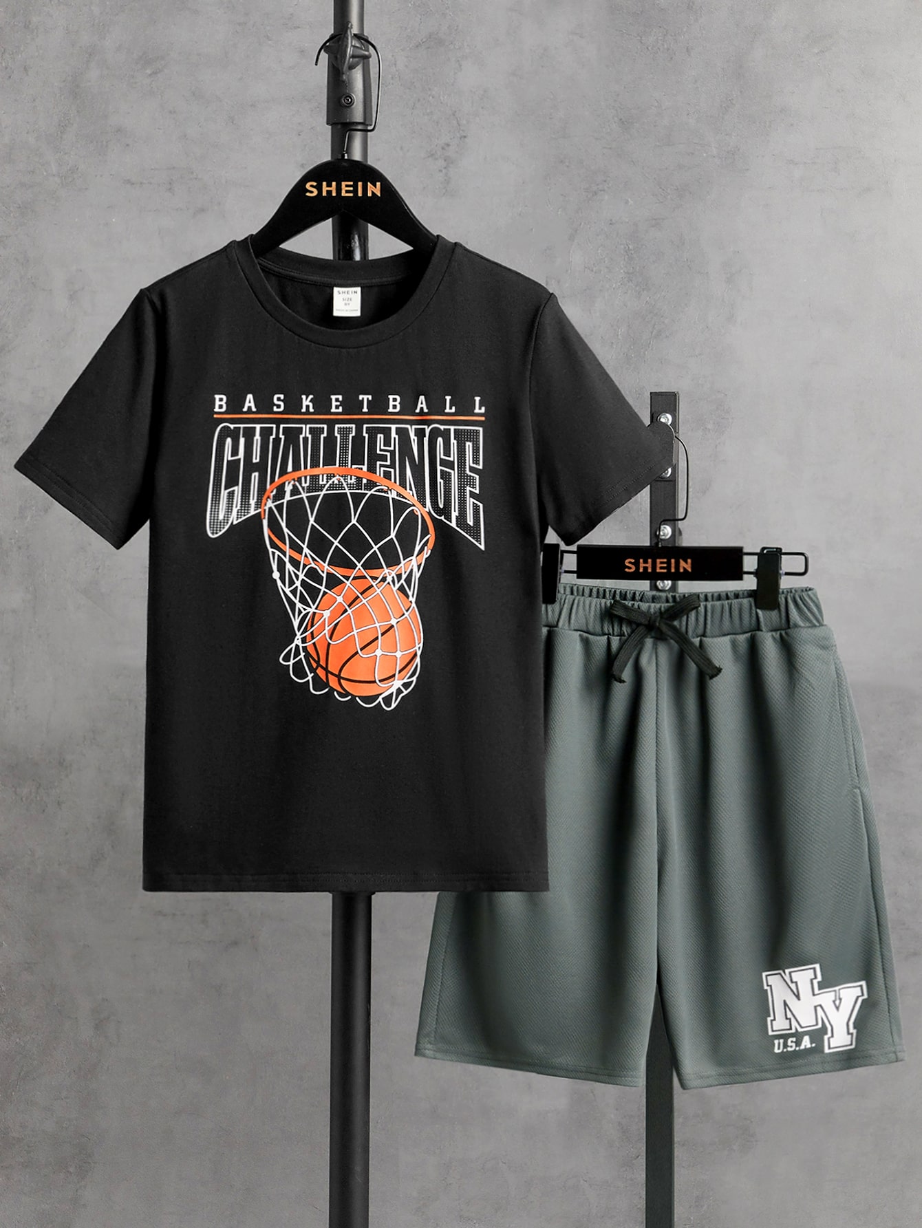 SHEIN Kids SPRTY Chicos Camiseta con estampado de baloncesto y letra