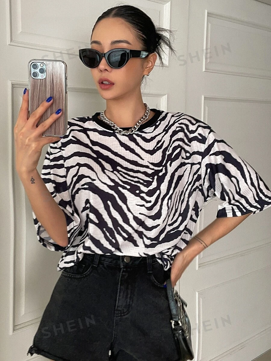 DAZY La Camiseta Con Hombros Caídos Con Estampado De Cebra