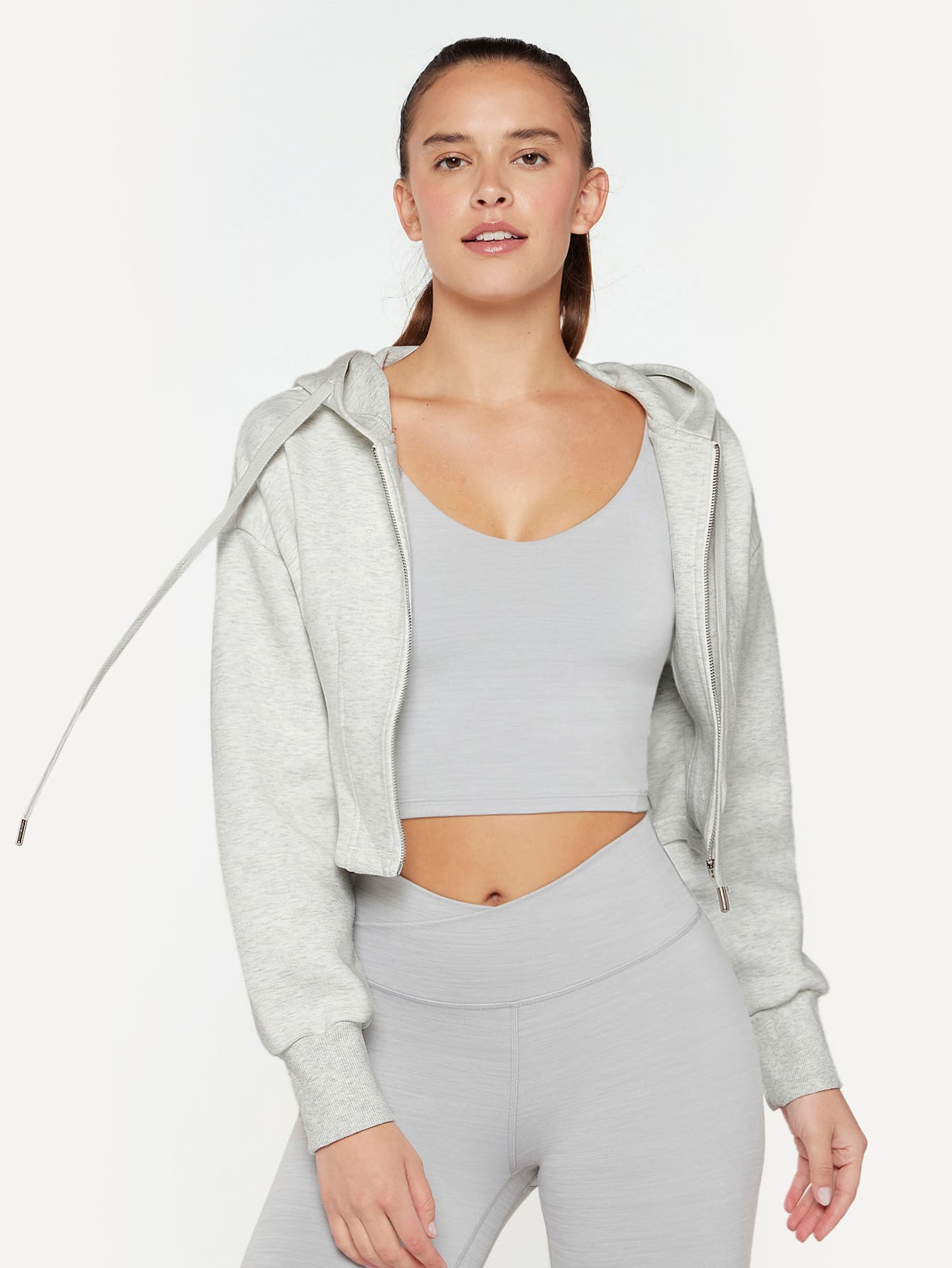 In a Cinch Cropped Hoodie｜Glowmode