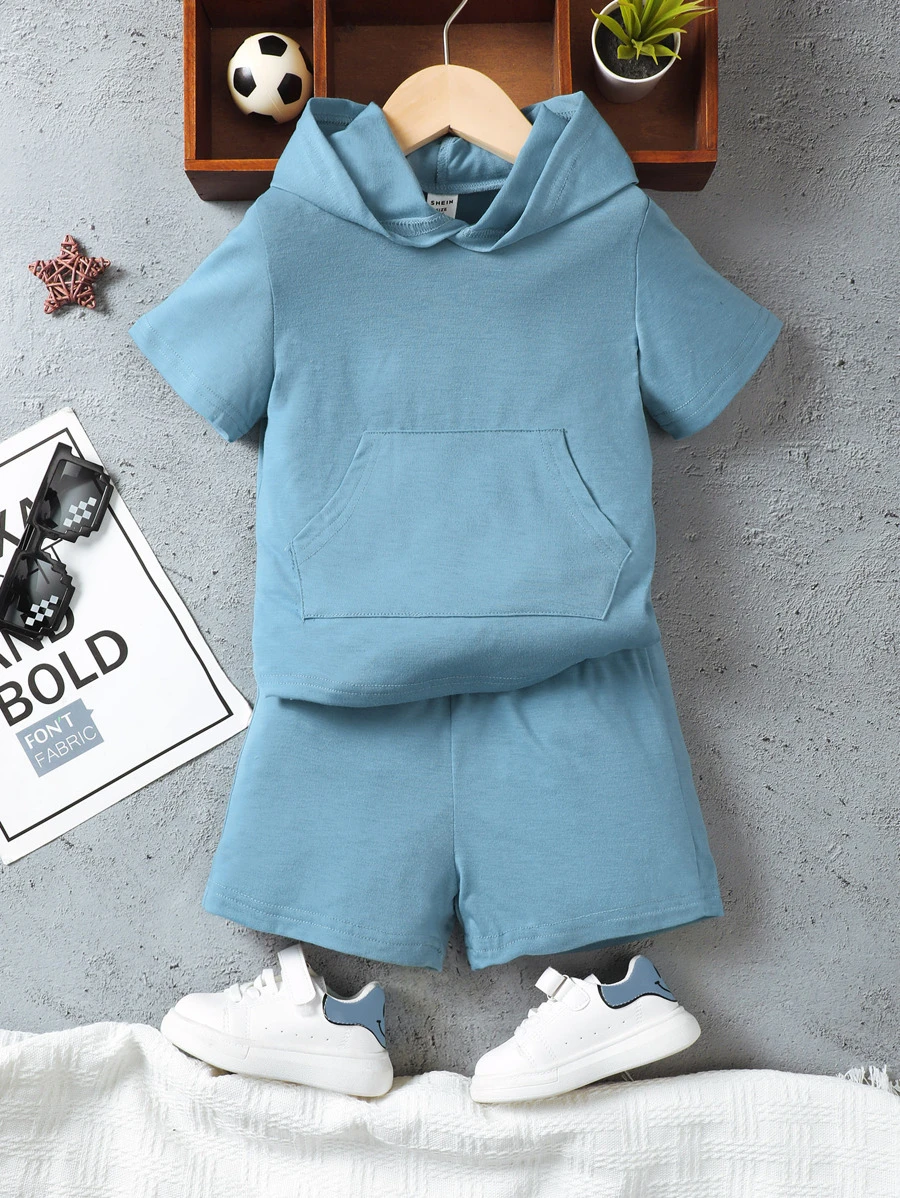 SHEIN meninos da criança Camiseta & shorts bolso canguru cncapuzado