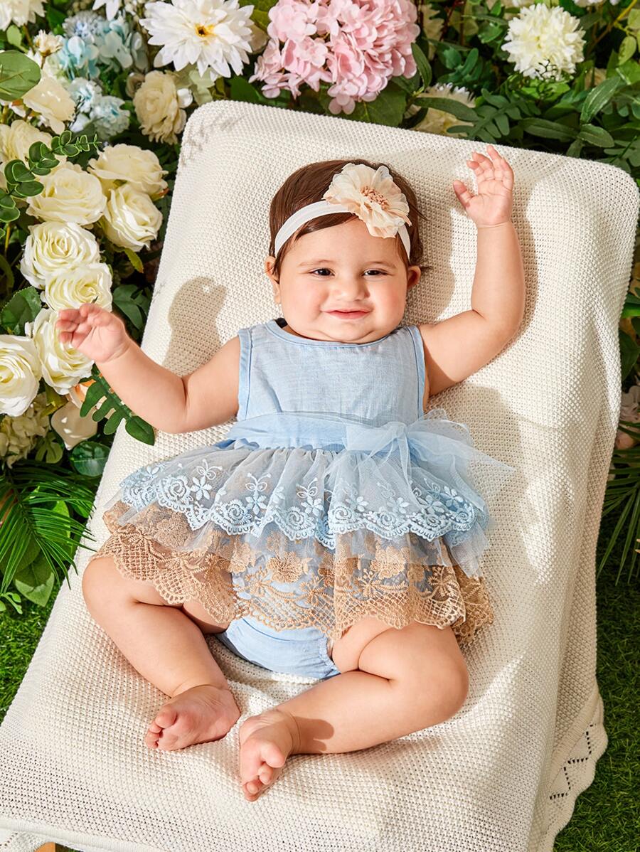 Baby Mesh Bow Front Contrast Layer Lace Hem Peplum Top & Shorts