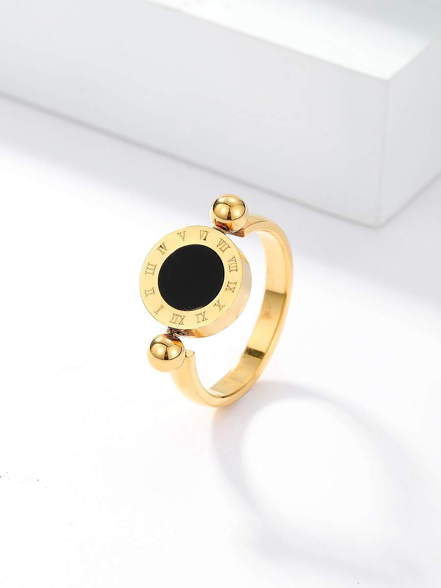 Anillo con diseño de números romanos con diseño redondo