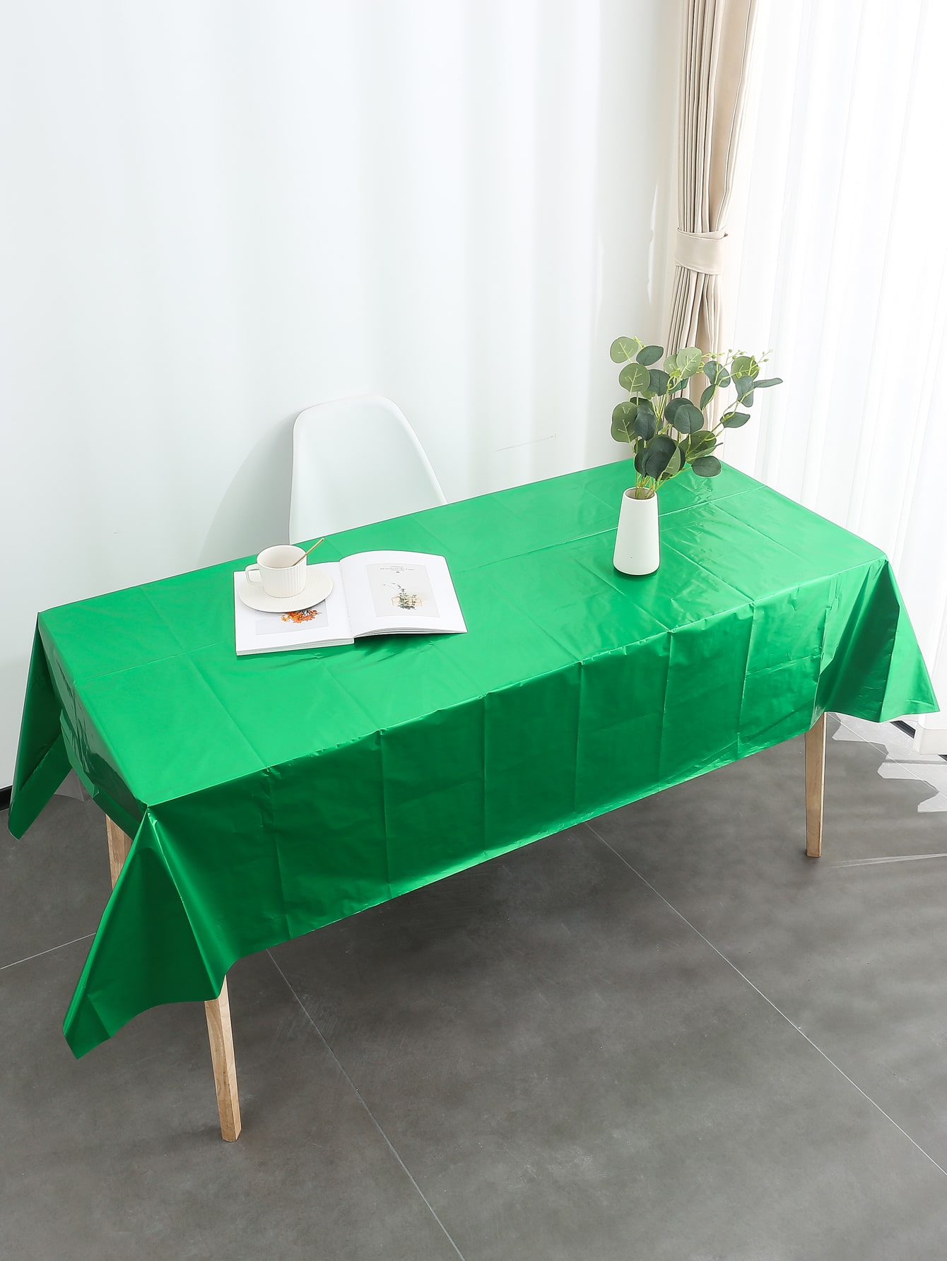 1pc PE Disposable Table Cover, Minimalist Green Waterproof Disposable