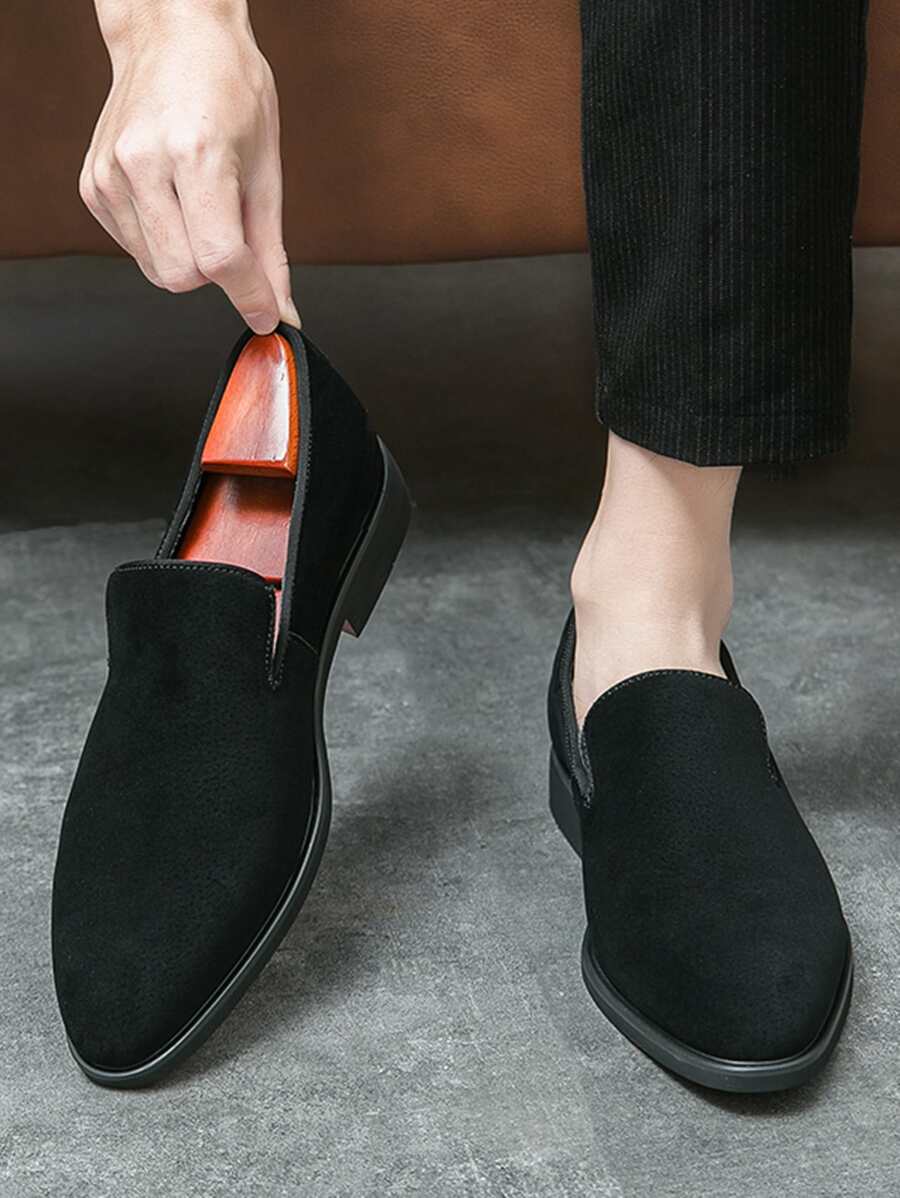 Men British Style Pointed Toe Slip-On Leather Shoes Simple Solid Color